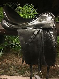 Custom saddlery advantage dressage saddle 18.5 buffalo leather