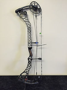 MATHEWS WAKE BLACK COMPOUND BOW 80#