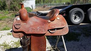 Nice Reining/Ranch Saddle 16" Saddle
