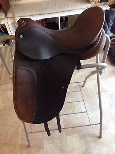 County Competitor Dressage Saddle Size 16.5 wide