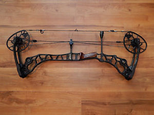 Mathews Halon 6 Right Hand 70/28 All Black