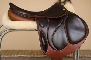 Stunning 2013 18" Devoucoux Chiberta monoflap saddle for sale!
