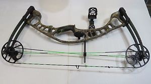 Hoyt Ignite bow package RH 15-70# 19" to 30" Bone Collector Brotherhood