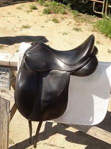 Custom Saddlery Dressage "Revolution" Saddle  17"