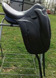 2014 Devoucoux Mendia 17.5 seat Dressage Saddle