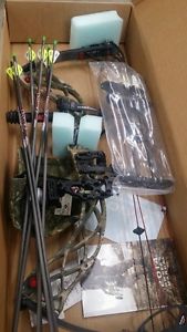 Bowtech carbon overdrive rak equipped 70# RH new tuned from a pro shop camo