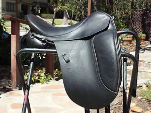 Paul Selvey Superior Saddlery Dressage Saddle