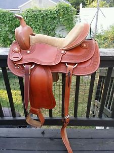 ***Leaders Worldwide Inc*** Touring Saddle 16" - tan/tan -printed!