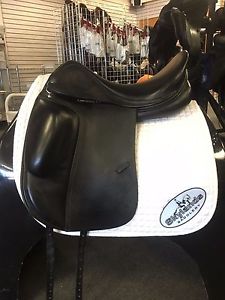 Used Verhan Odyssey I Dressage Saddle 18'' Black