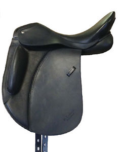 NEW M.Toulouse Wilamina Pro Genesis Dressage Saddle- 17.5" - Demo