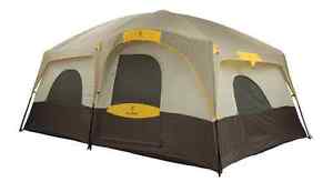 Large Tent Camping Hunting Hiking Fishing Backyard Family Outdoor Fun Window NEW