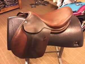 17.5" Beval Butet Saddle X-Wide Tree!
