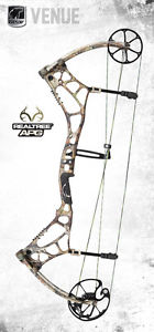 New 2014 Bear Archery Venue Compound Bow Package RH 70# Vista Case & 1 Dz Arrows