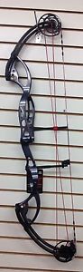 NEW 2016 PSE XPRESSION 50-60# TITANIUM TARGET BOW RIGHTHAND 26-31.5" DRAW