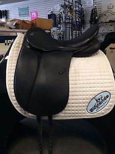 HOLD: Used Stubben Genesis Deluxe Dressage Saddle Size 18'' Black