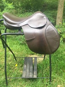 Barnsby Schleese Jumping/Close Contact Saddle 17.5" Seat, Medium Tree - Look!!!