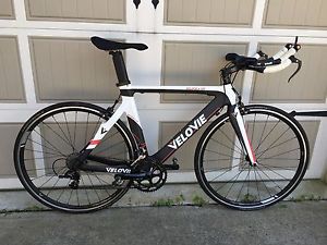 VeloVie Veloce 100 Triathlon Bike Full Carbon size 54, almost brand new!