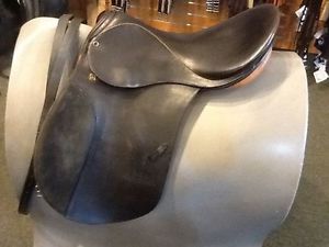 18" Stubben Saddle - Recently Re-flocked
