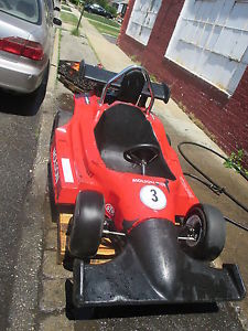 AMUSMENT PARK RACE CAR - GO KART -
