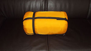 Original Ajungilak Tyin Arctic - Kunstfaserschlafsack - 200cm - RV-Links - NEU