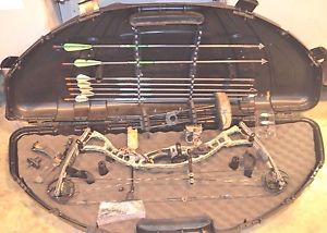 Hoyt Maxxis XTR 31 Bow package with LOTS of extras in Hard Case