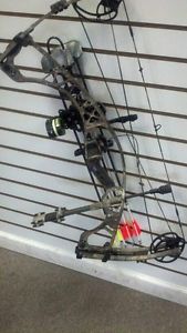 Hoyt Spyder 30 Compound Bow Loaded Out