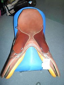 Used - Stubben Siegfried CGS English Saddle seat 17 1/2" tree XW