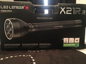 Led Lenser X21 R.2   3200 LUMENS