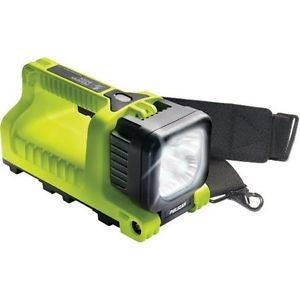 Pelican 9410-021-110 Large LED Flashlight 1203 Lumens Black