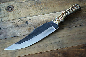 Das Caccianincu in Widder, schweres Jagdmesser Korsika Jean Francois Deak