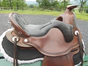 ORTHO FLEX~CALIENTE~ENDURANCE~WESTERN~SADDLE~17"-17 1/2"~BEAUTIFUL~EXCELLENT