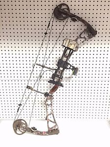 Elite Synergy Bow 60 LB / 28.5" Draw Length RH Great Condition