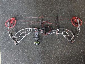 Obsession Bows Pheonix. Excellent Shape! Great Value! Ready to Hunt! LQQK! BIN!