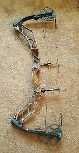 Elite Impulse 34 real tree with black 50-60lb limbs