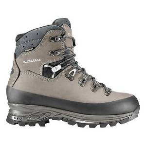 like new AWSOME HIKING BOOTS WOMENS LOWA TIBET GTX size 8.5