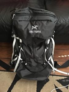 New Arc'teryx Altra 33L Women's Backpack W/O Tags