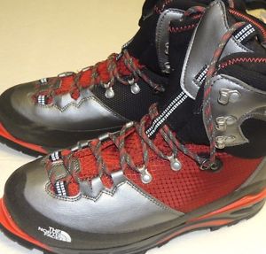 North Face Mens VERTO S4K hiking boots A1PK in silver/red size 9 NWT