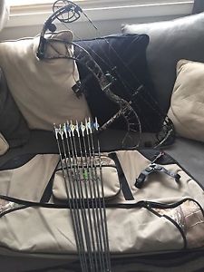 2016 OBSESSION DEF-CON 6 BOW, RH, 29.5" DL, 70LB, REALTREE XTRA GREEN, CBE TEK