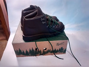 New Women's Danner Mountain Lite II 5 " H Brown Boot - Size 9 1/2 woman 8 mens