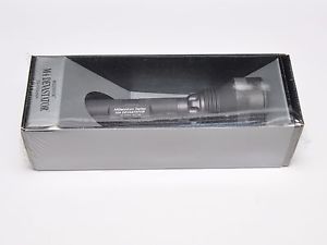 SureFire M4 Devastator Millennium 250/350 Lumens incandescent flashlight