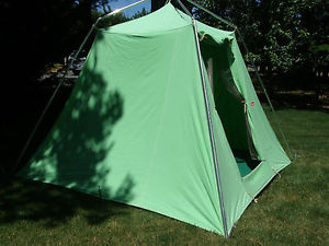 Very Nice and Beautiful Vintage Mint Green Coleman Canvas 9x9 Umbrella Tent