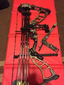 2016 Hoyt Powermax RH Very Nice