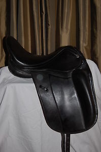 Philip Dutton Wise Equestrian Monoflap Dressage Saddle - Adjustable / 18" seat