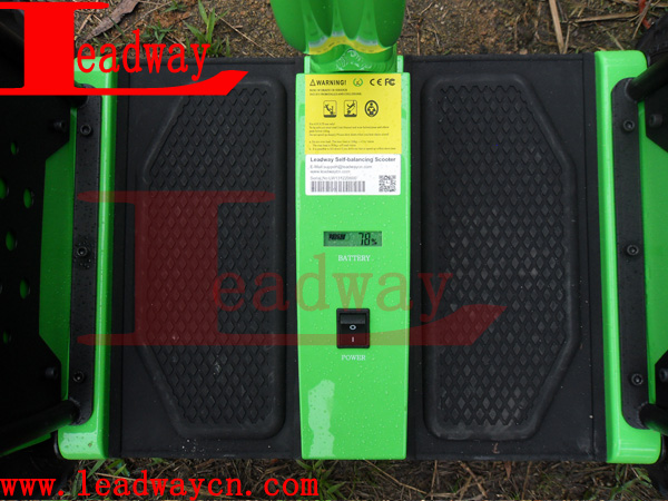 LeadwayHandle bar can be adjustable according to your height scooter wheel off road( RM09D-T51)