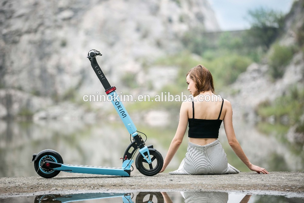 Elegant Electric Scooter With Brushless Gearless Motor Rechargeable Battery Powered Scooter