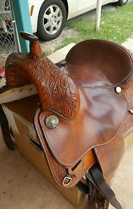 Circle Y reining/ cutting saddle