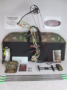 NEW Bowtech Carbon Knight Right Hand 60-70# compound Bow RAK Package Camo & Case