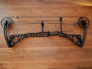 Mathews No Cam HTR All Black RH 60/29