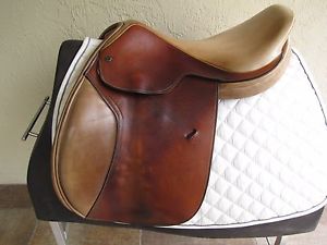 PRETTY!  17-1/2" Crosby Centennial Close Contact/Jumping Saddle + Crosby Cover