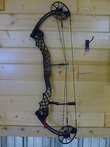 Mathews Chill X Rh 70 lb 28.5"(75%) All black